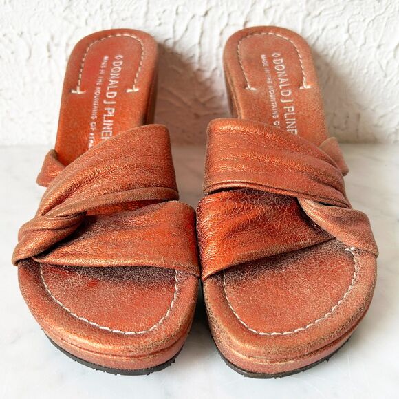 Donald J Pliner Vivi Metallic Orange Leather Slip On Wedge Sandal - Women's 5.5M - Picture 4 of 10